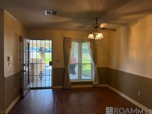9537 Meadow Ln, Oscar, LA 70762