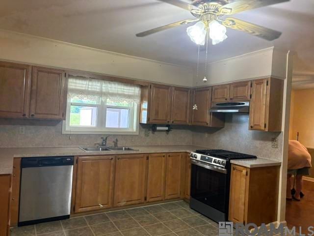 9537 Meadow Ln, Oscar, LA 70762
