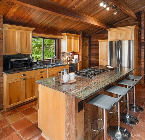 8121 SW 222nd Place, Vashon, WA 98070