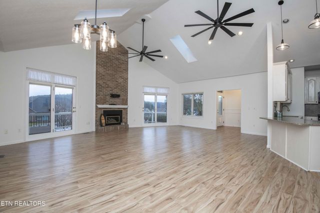 127 Kiowa Way, Loudon, TN 37774