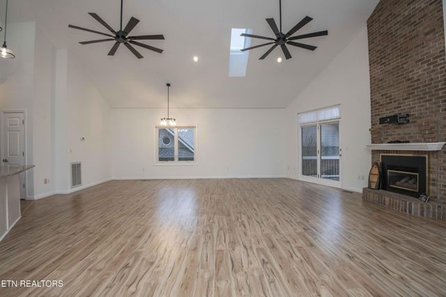 127 Kiowa Way, Loudon, TN 37774