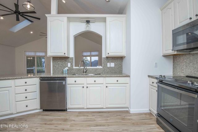 127 Kiowa Way, Loudon, TN 37774