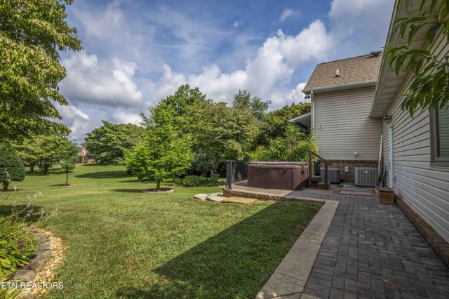 127 Kiowa Way, Loudon, TN 37774