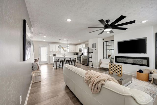 6006 Tributary Park, Middletown, OH 45042