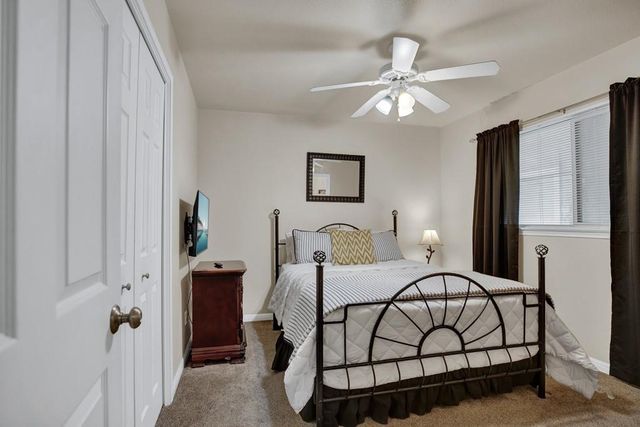 730 E Mather ST B101, New Braunfels, TX 78130