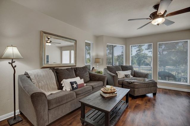 730 E Mather ST B101, New Braunfels, TX 78130