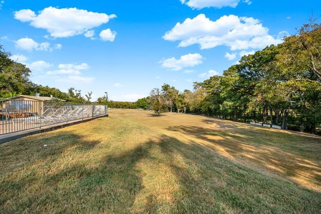 730 E Mather ST B101, New Braunfels, TX 78130