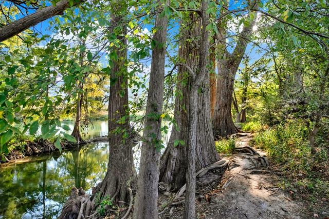 730 E Mather ST B101, New Braunfels, TX 78130