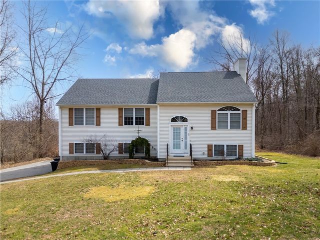 25 Belfield Drive, Johnston, RI 02919