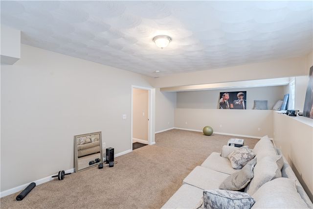 25 Belfield Drive, Johnston, RI 02919