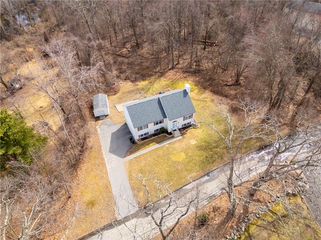 25 Belfield Drive, Johnston, RI 02919