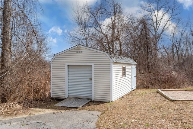 25 Belfield Drive, Johnston, RI 02919