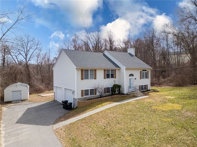 25 Belfield Drive, Johnston, RI 02919