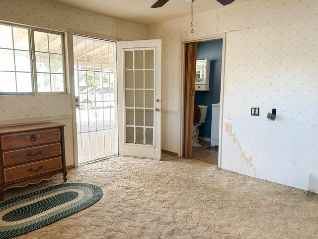 4307 E Brown Ln, Stockton, CA 95215