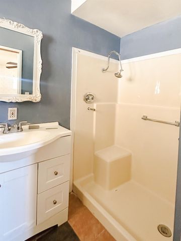 4307 E Brown Ln, Stockton, CA 95215