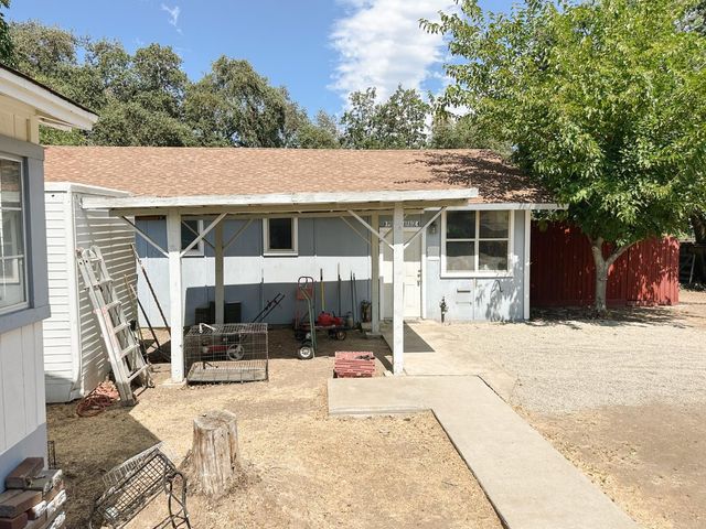 4307 E Brown Ln, Stockton, CA 95215
