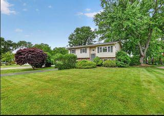 105 Lakewood Drive, Congers, NY 10920