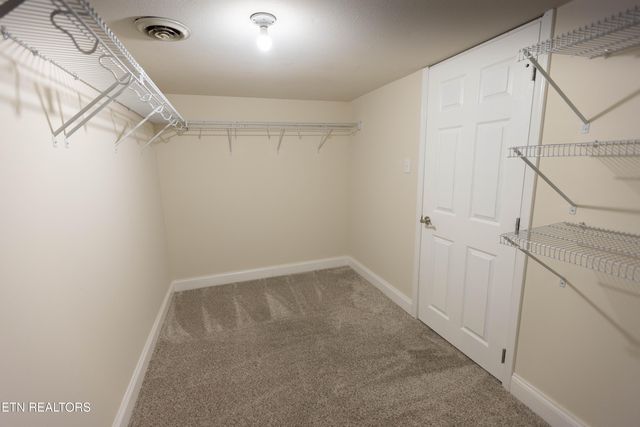 1716 Doningham Drive, Knoxville, TN 37918