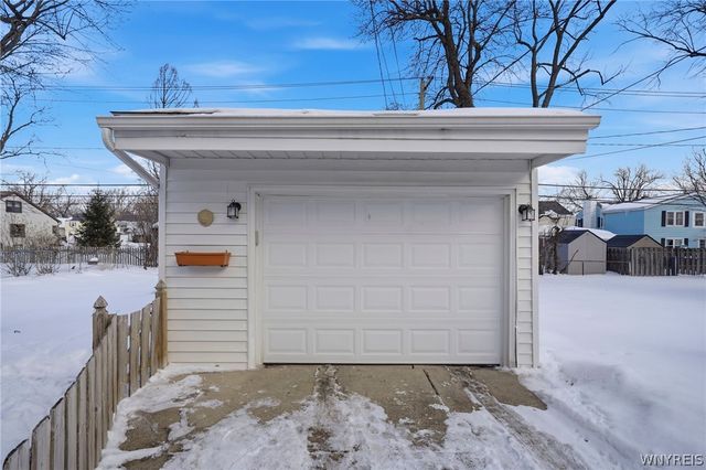 110 Traverse Boulevard, Tonawanda, NY 14223