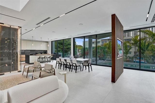 1379 NE 104th St, Miami Shores, FL 33138