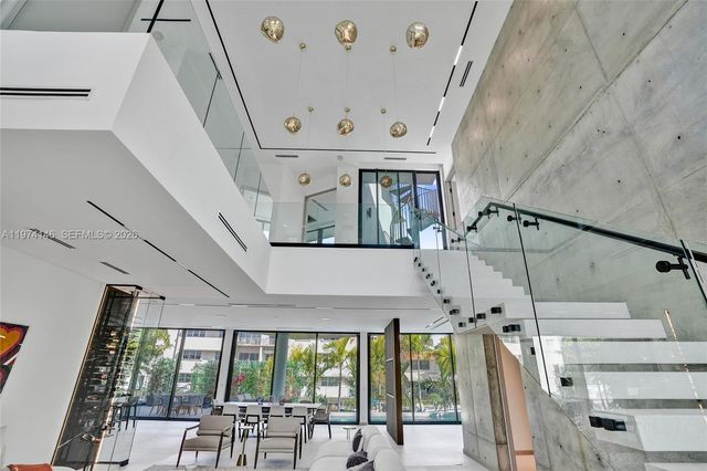 1379 NE 104th St, Miami Shores, FL 33138