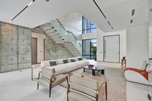 1379 NE 104th St, Miami Shores, FL 33138