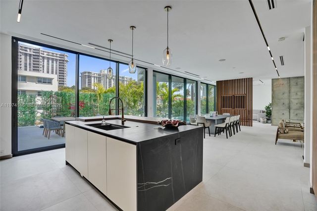 1379 NE 104th St, Miami Shores, FL 33138