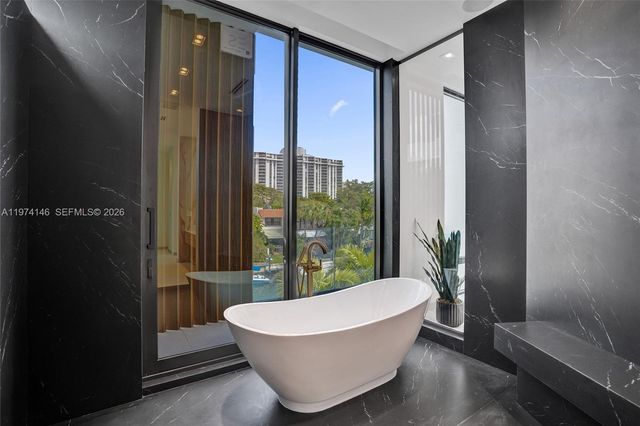 1379 NE 104th St, Miami Shores, FL 33138