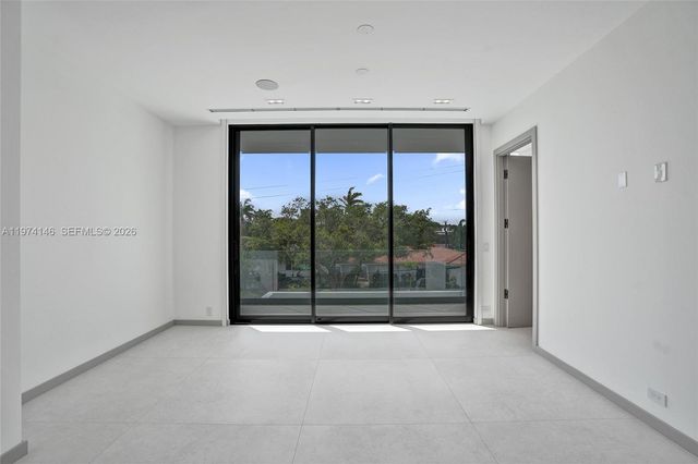 1379 NE 104th St, Miami Shores, FL 33138