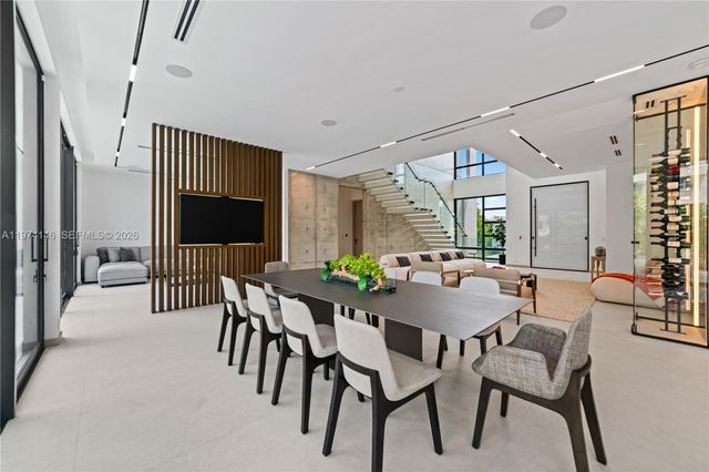 1379 NE 104th St, Miami Shores, FL 33138