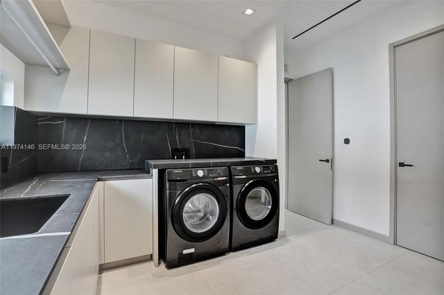 1379 NE 104th St, Miami Shores, FL 33138