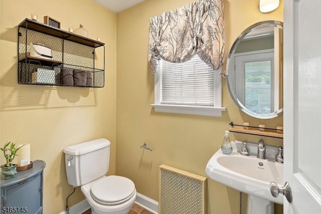 138 Palisade Rd, Linden City, NJ 07036