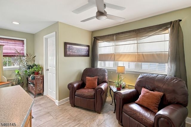 138 Palisade Rd, Linden City, NJ 07036