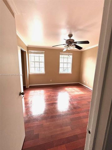 3145 SW 50th St, Dania Beach, FL 33312