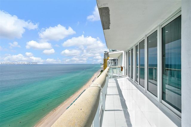 16485 Collins Ave PH36C, Sunny Isles Beach, FL 33160