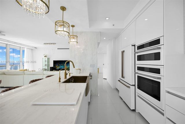 16485 Collins Ave PH36C, Sunny Isles Beach, FL 33160