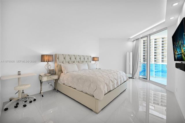 16485 Collins Ave PH36C, Sunny Isles Beach, FL 33160