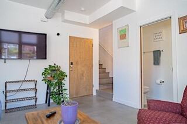 301 Platinum Street SW, Albuquerque, NM 87102