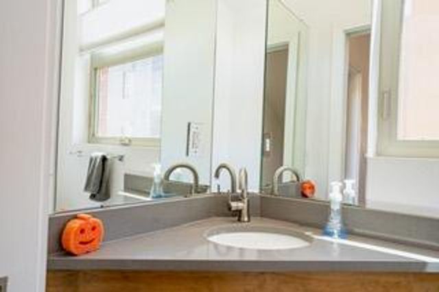 301 Platinum Street SW, Albuquerque, NM 87102