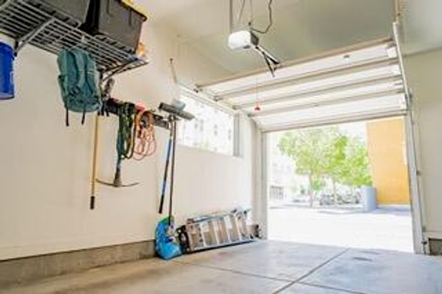 301 Platinum Street SW, Albuquerque, NM 87102