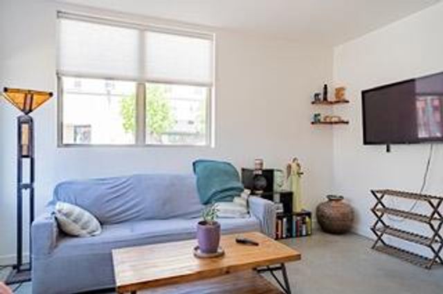 301 Platinum Street SW, Albuquerque, NM 87102