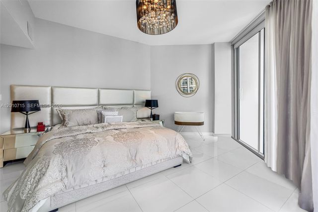 200 Biscayne Boulevard Way 4401, Miami, FL 33131