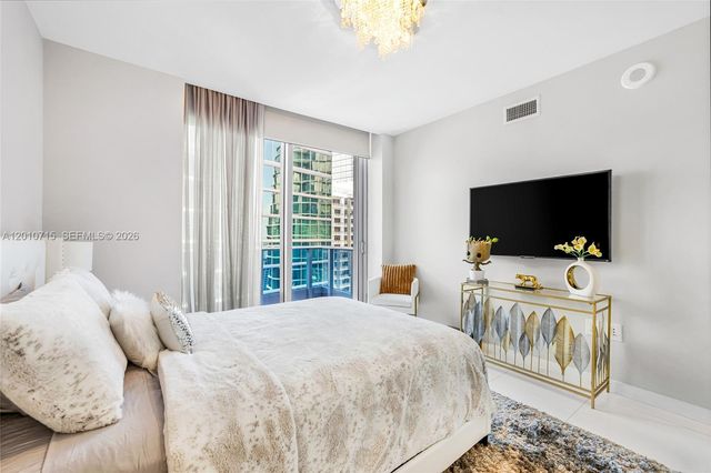 200 Biscayne Boulevard Way 4401, Miami, FL 33131