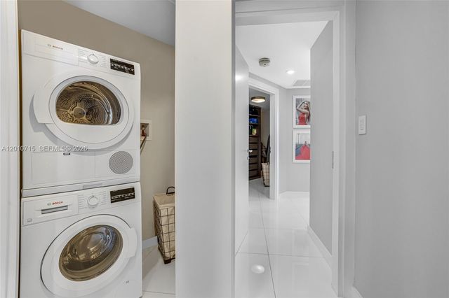 200 Biscayne Boulevard Way 4401, Miami, FL 33131