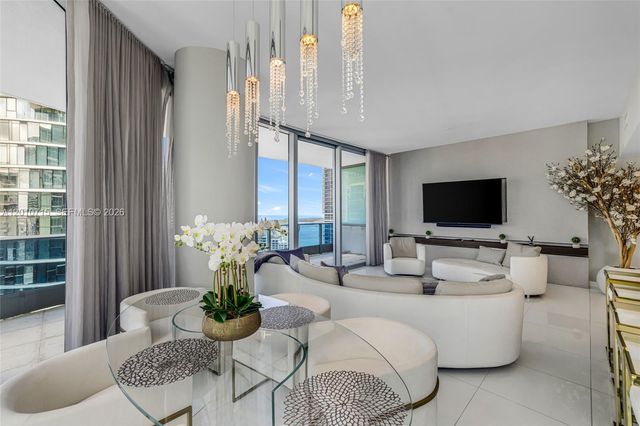 200 Biscayne Boulevard Way 4401, Miami, FL 33131