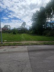5350 Cabanne Avenue, St Louis, MO 63112
