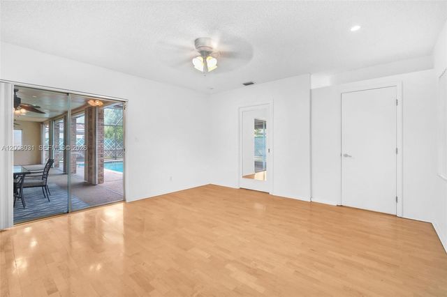 3441 N Hills Drive 00, Hollywood, FL 33021