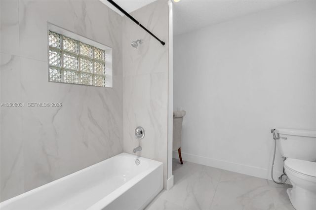 3441 N Hills Drive 00, Hollywood, FL 33021