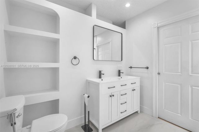 3441 N Hills Drive 00, Hollywood, FL 33021