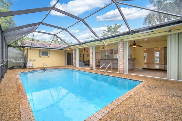 3441 N Hills Drive 00, Hollywood, FL 33021